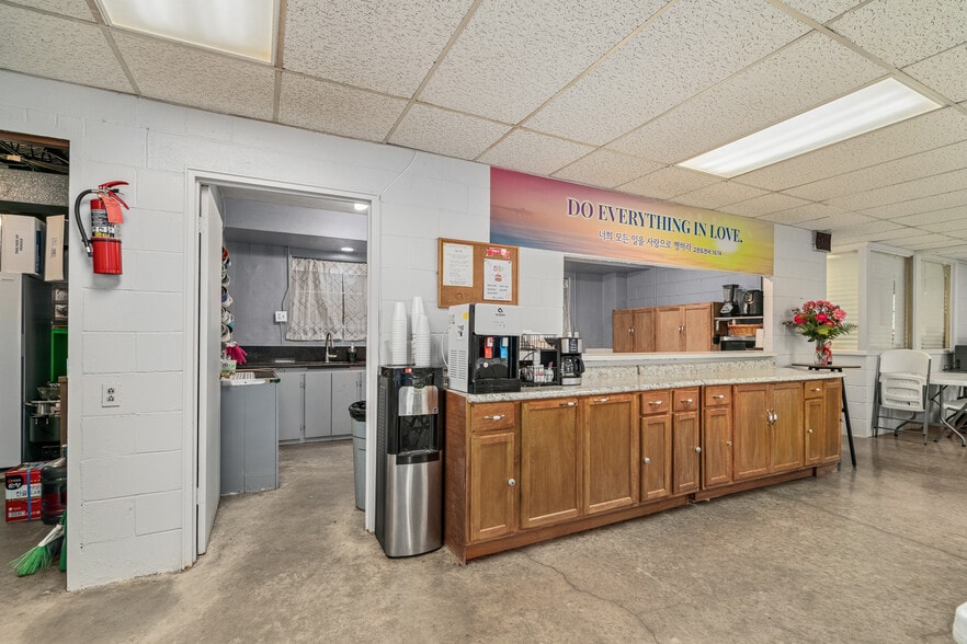 More Photos Of 1424 S 55th St, Kansas City Religious Facility For Sale