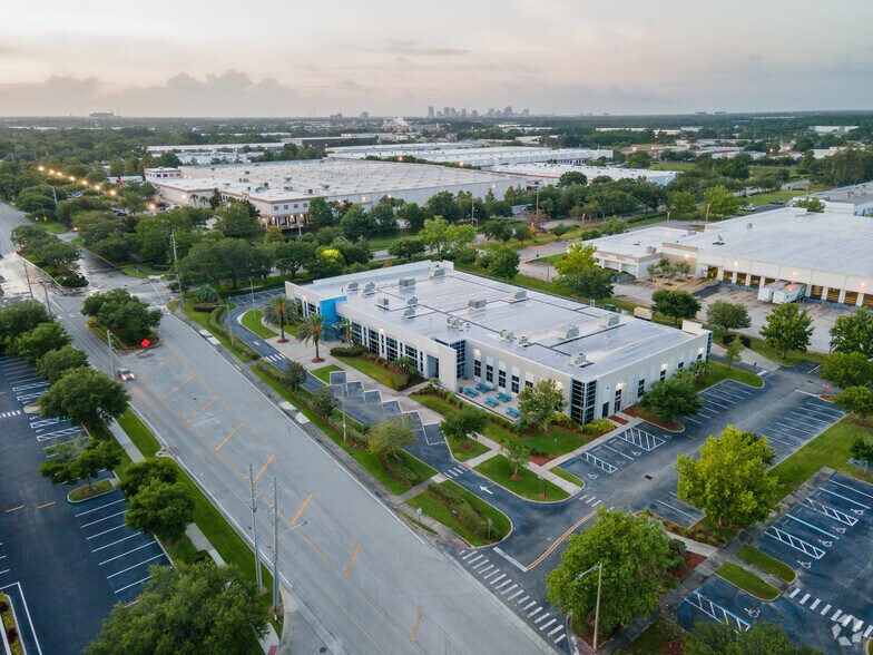 More Photos Of 4000 Shader rd, Orlando Light Distribution For Lease