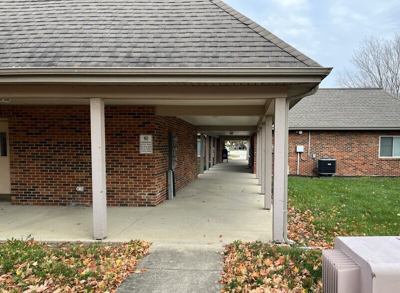 More Photos Of 200 N 11th St, Greenfield Apartments For Sale