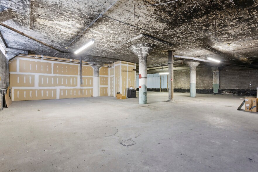 More Photos Of 1900 S Christopher Columbus Blvd, Philadelphia Freestanding For Sale