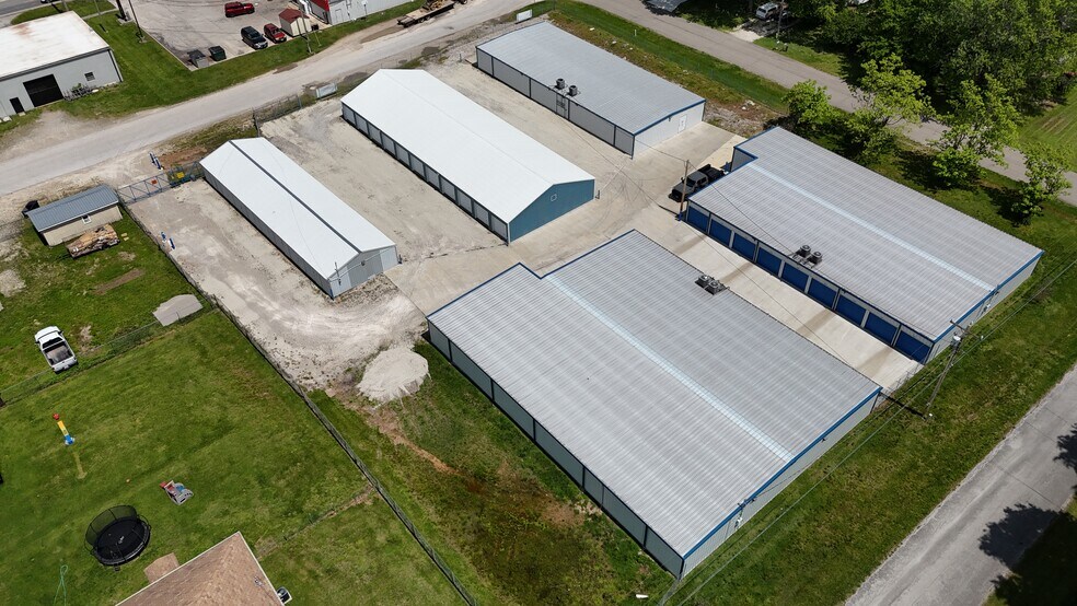 More Photos Of 1061 Banning st, Marshfield Self Storage For Sale