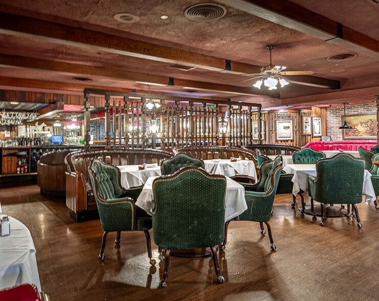More Photos Of 3361 W 8th St, Los Angeles Restaurant For Sale
