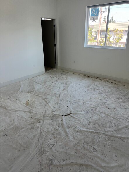 More Photos Of 13694 Erwin St, Van Nuys Apartments For Lease