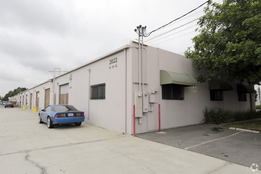 More Photos Of 2002-2022 S Grand Ave, Santa Ana Manufacturing For Lease