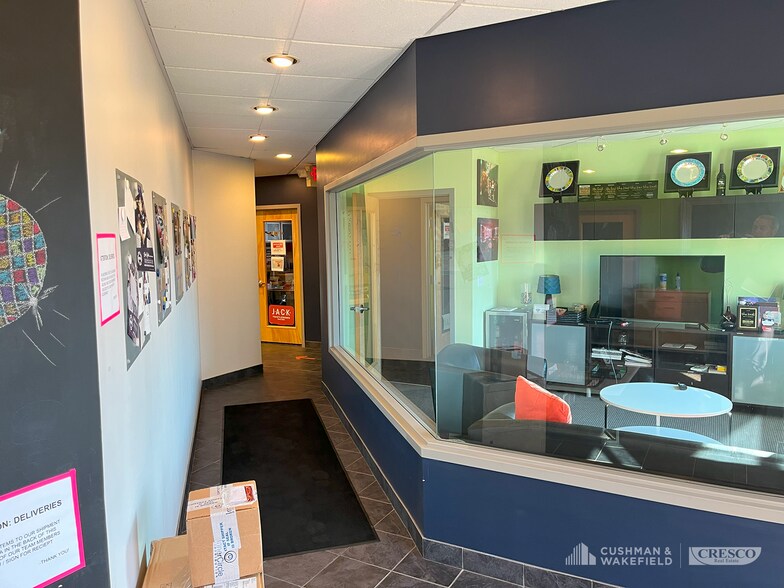 More Photos Of 7809 First Pl, Oakwood Village Warehouse For Sale