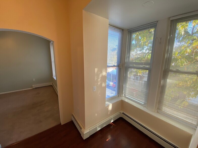 More Photos Of 31 Congress St, Cohoes Apartments For Sale