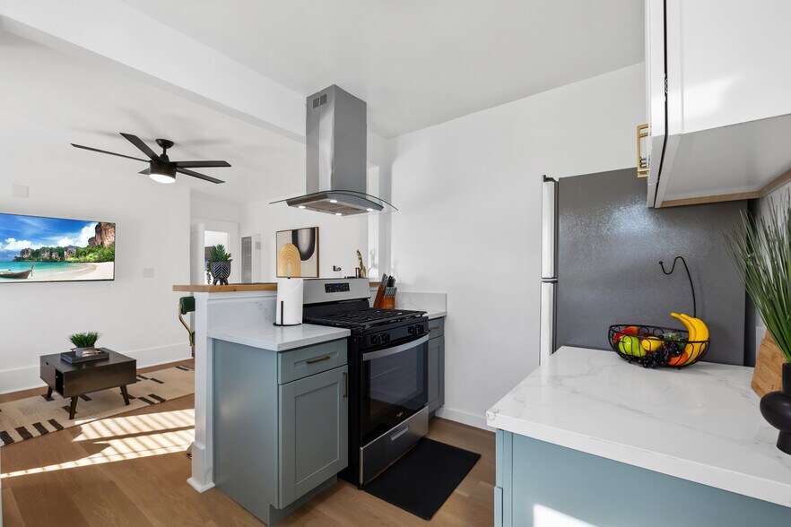 More Photos Of 1055 21st Street, San Diego Apartments For Sale