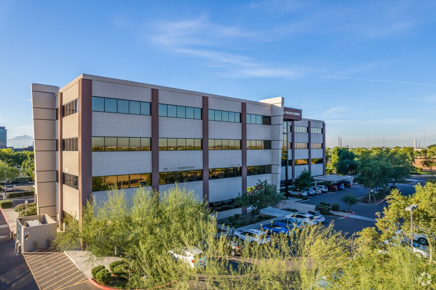 More Photos Of 9250 W Thomas Rd, Phoenix Medical For Lease