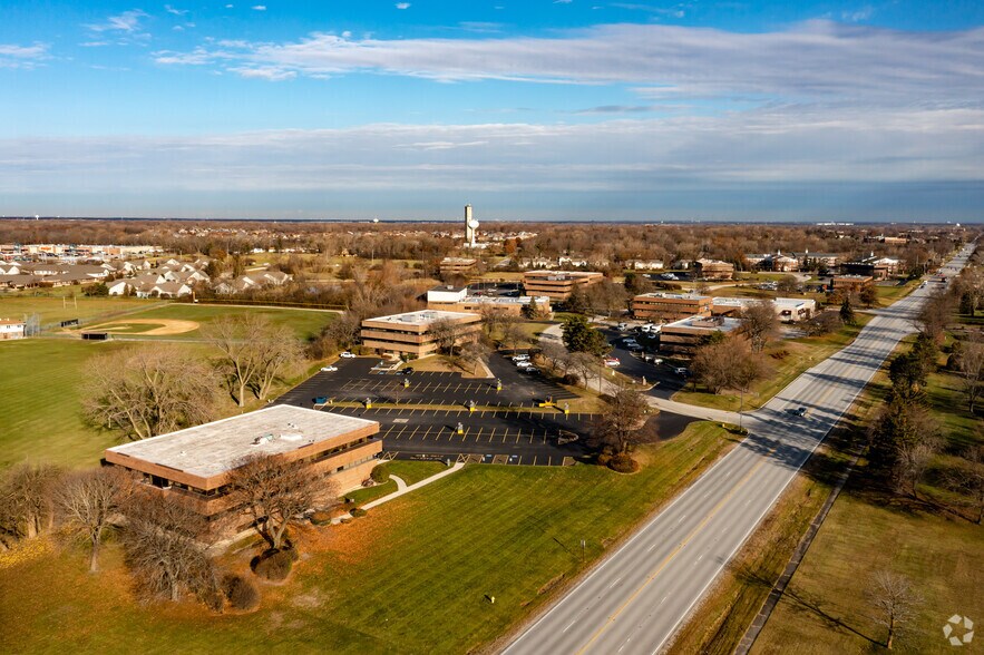 More Photos Of 20280 Governors Dr, Olympia Fields Unknown For Lease