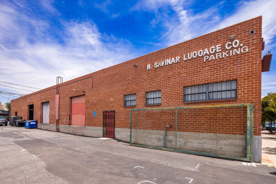 More Photos Of 4625 W Washington Blvd, Los Angeles Warehouse For Lease