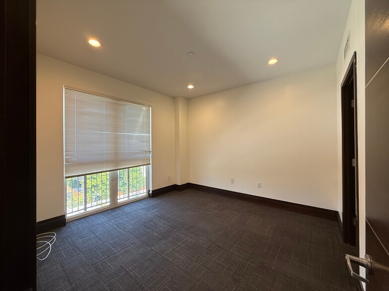 More Photos Of 416-418 E Las Tunas Dr, San Gabriel Apartments For Sale