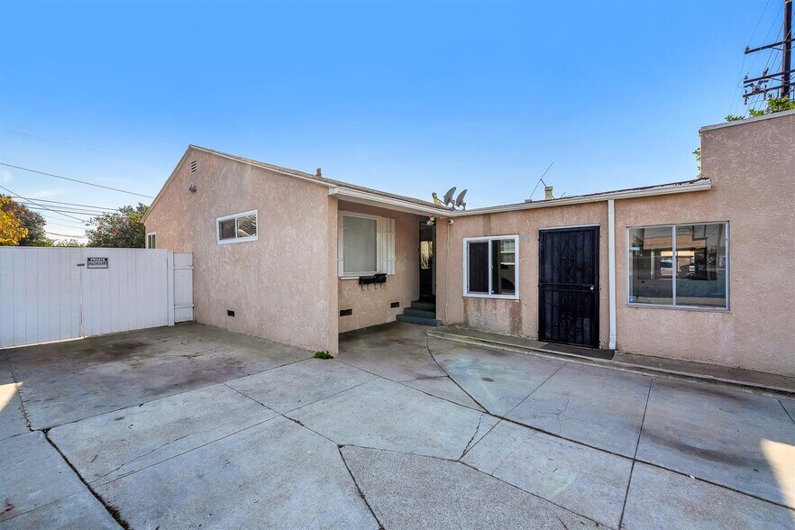 More Photos Of 2402 Marine Ave, Gardena Storefront For Sale