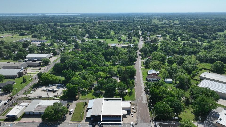 More Photos Of 189 Broadway St, Alba Storefront Retail Office For Sale