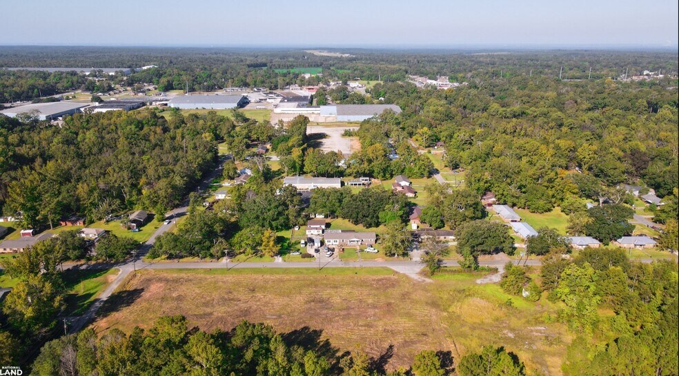 More Photos Of 807 Moran st, Bay Minette Land For Lease