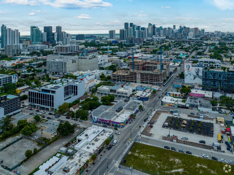 More Photos Of 160-176 NW 26th St, Miami Storefront Retail Office For Lease