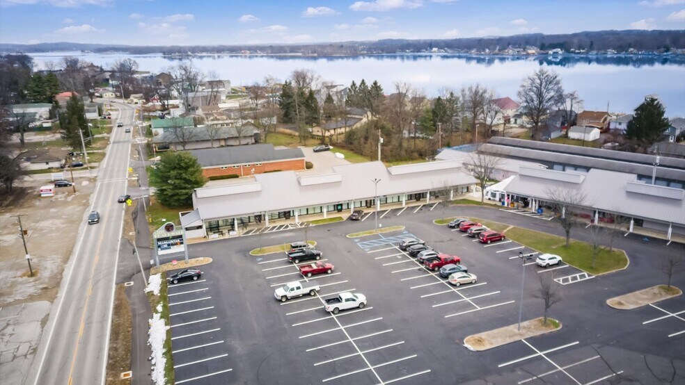 More Photos Of 4675 Walnut St, Buckeye Lake Unknown For Lease