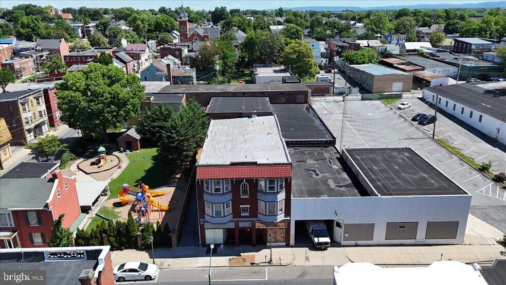 More Photos Of 110-114 E Washington St, Hagerstown Storefront Retail Residential For Lease