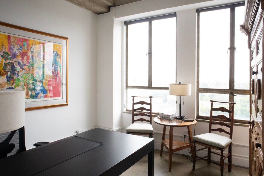 More Photos Of 5400-5420 Wilshire Blvd, Los Angeles Loft Creative Space For Lease