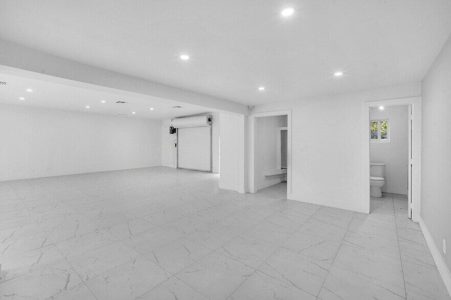 More Photos Of 3311 N Dixie Hwy, Pompano Beach Freestanding For Lease