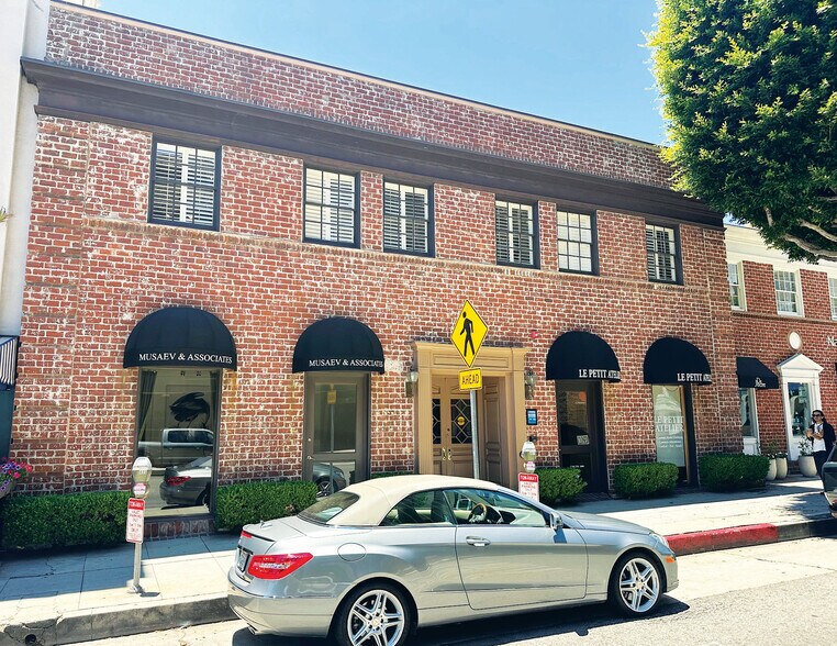 Primary Photo Of 409 N Camden Dr, Beverly Hills Office For Lease