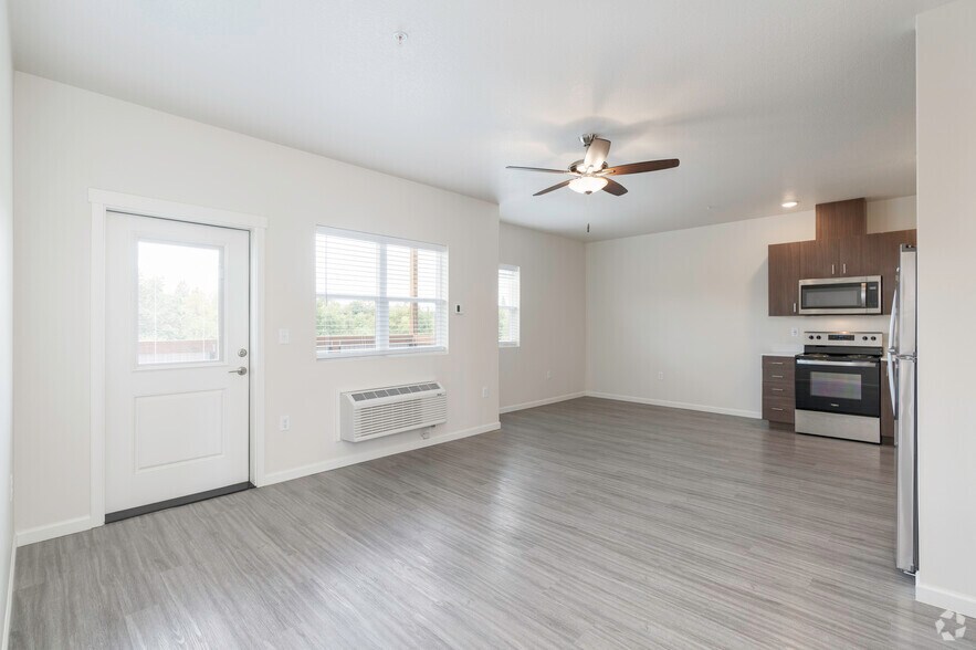 More Photos Of 4853 Verda Ln NE, Keizer Apartments For Sale