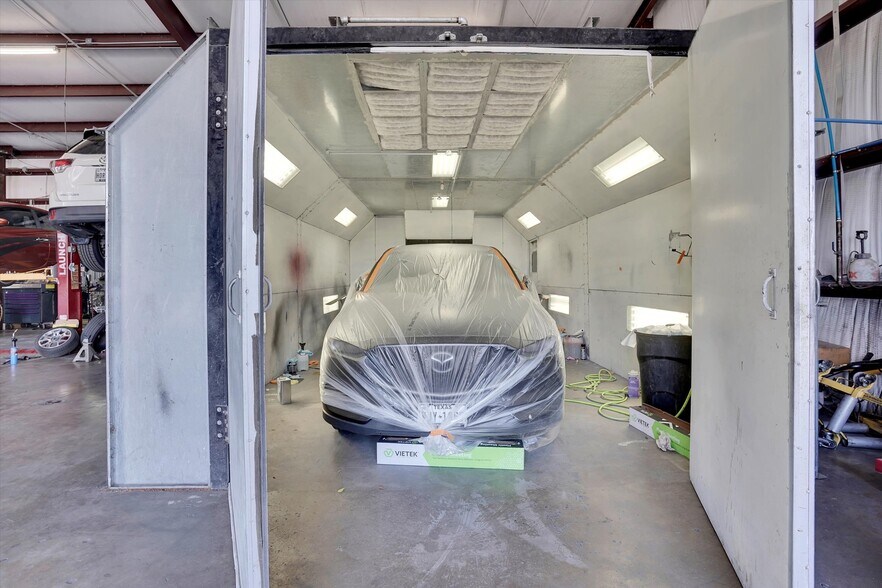 More Photos Of 17306 Alief Clodine Rd, Richmond Auto Repair For Sale
