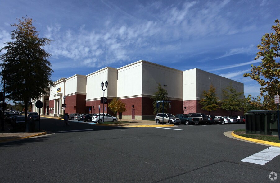 More Photos Of 11880-11950 Grand Commons Ave, Fairfax Unknown For Lease