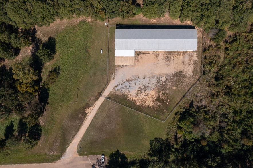 More Photos Of 1488 Industrial Dr, Bolton Warehouse For Sale