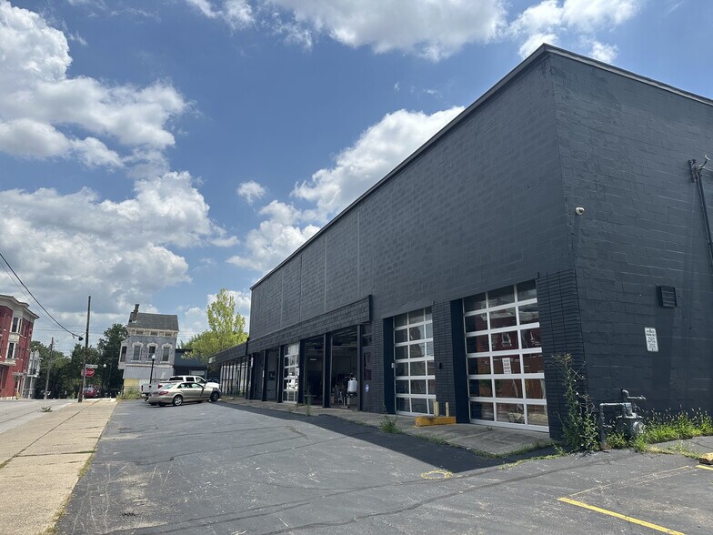 More Photos Of 1001 Madison Ave, Covington Office For Lease