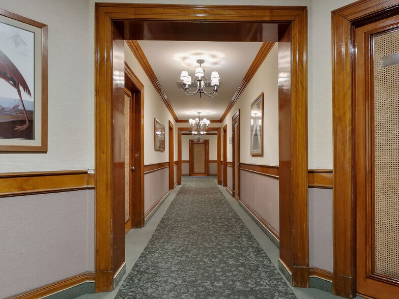 More Photos Of 1033 Gayley Ave, Los Angeles Medical For Lease