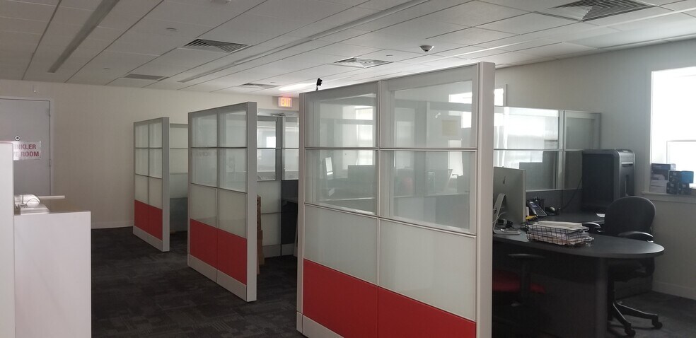 More Photos Of 551 Passaic Ave, West Caldwell Freestanding For Lease