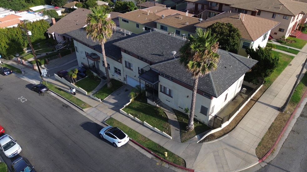 Primary Photo Of 4462 W 59th St, Los Angeles Apartments For Sale