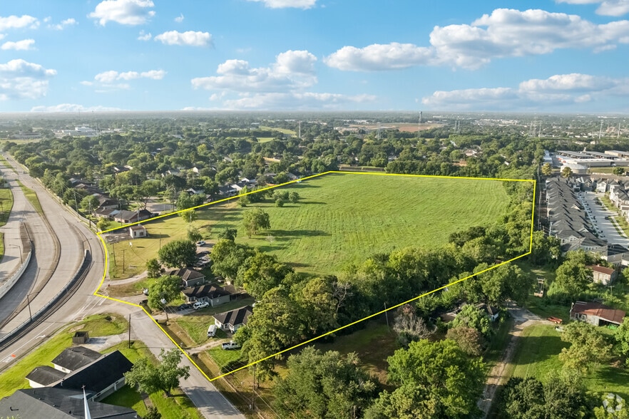 More Photos Of 206 Staffordshire Rd, Stafford Land For Sale