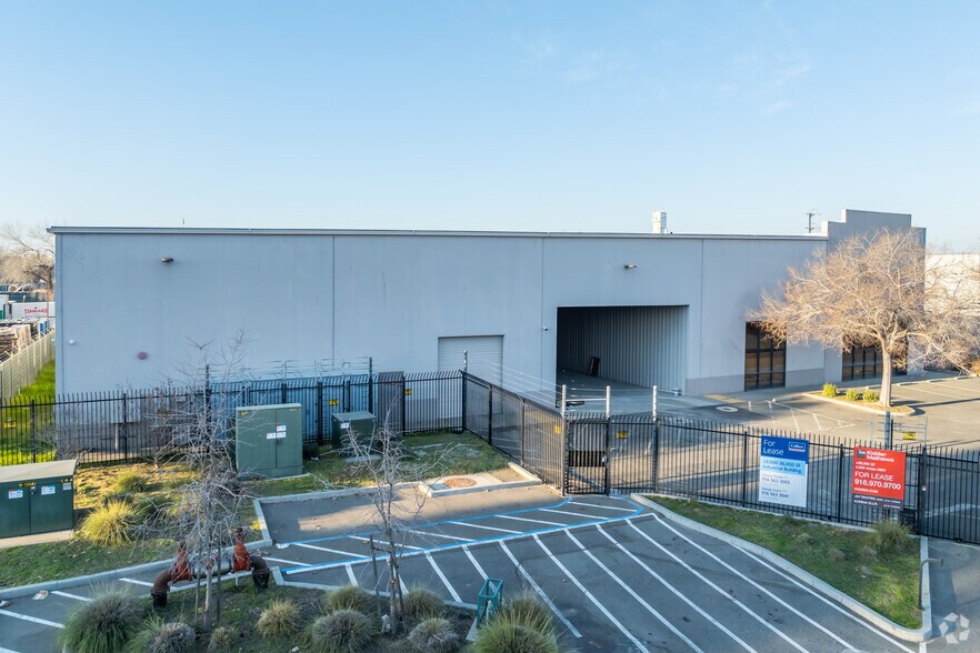 More Photos Of 8651 Younger Creek Dr, Sacramento Warehouse For Sale