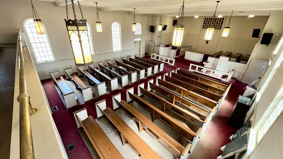 More Photos Of 911 Falls Rd, Rocky Mount Religious Facility For Sale