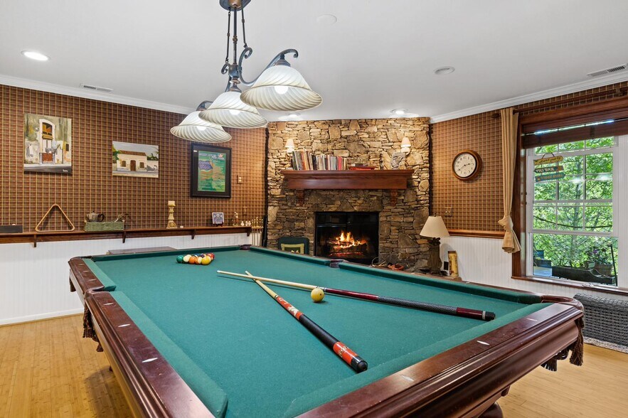 More Photos Of 32 Owl Creek Rd, Murphy Trailer Camper Park For Sale