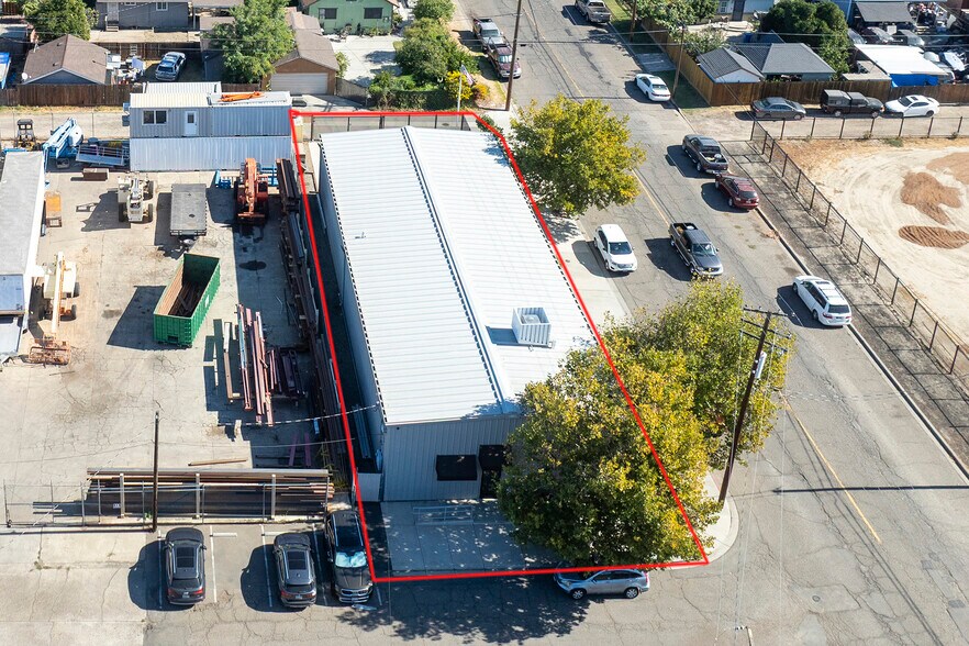 More Photos Of 213 C St, Turlock Industrial For Sale