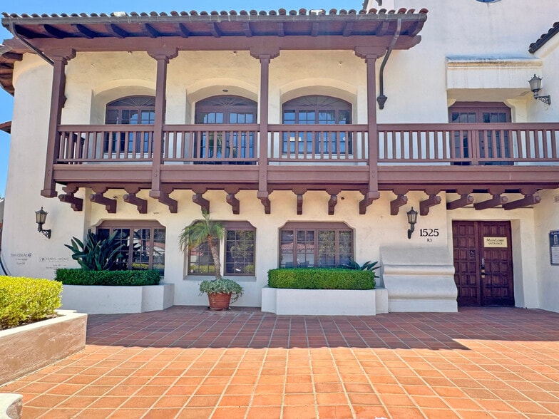 More Photos Of 1525 State St, Santa Barbara Office For Sale