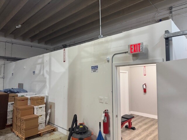 More Photos Of 2591-2595 NW 4th Ct, Fort Lauderdale Warehouse For Lease