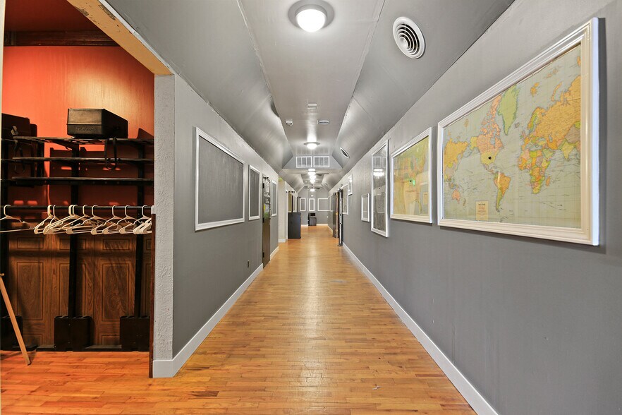 More Photos Of 105 Coal st, Mexico Specialty For Sale