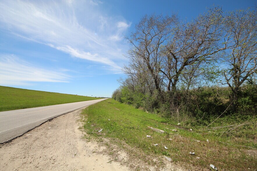 More Photos Of Hwy 288 hwy, Rosharon Land For Sale