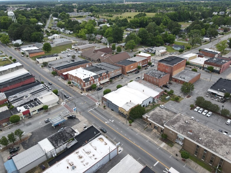 More Photos Of 4267 Lee St, Ayden Freestanding For Lease