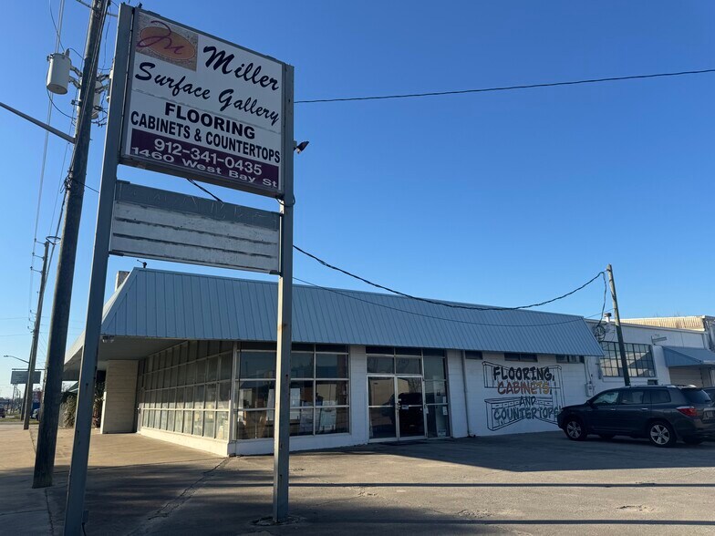 More Photos Of 1460 Bay St W, Savannah Showroom For Sale
