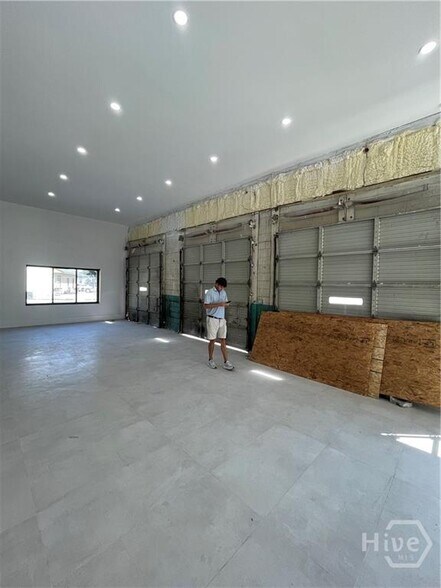 More Photos Of 2309 Skidaway Rd, Savannah Storefront For Lease