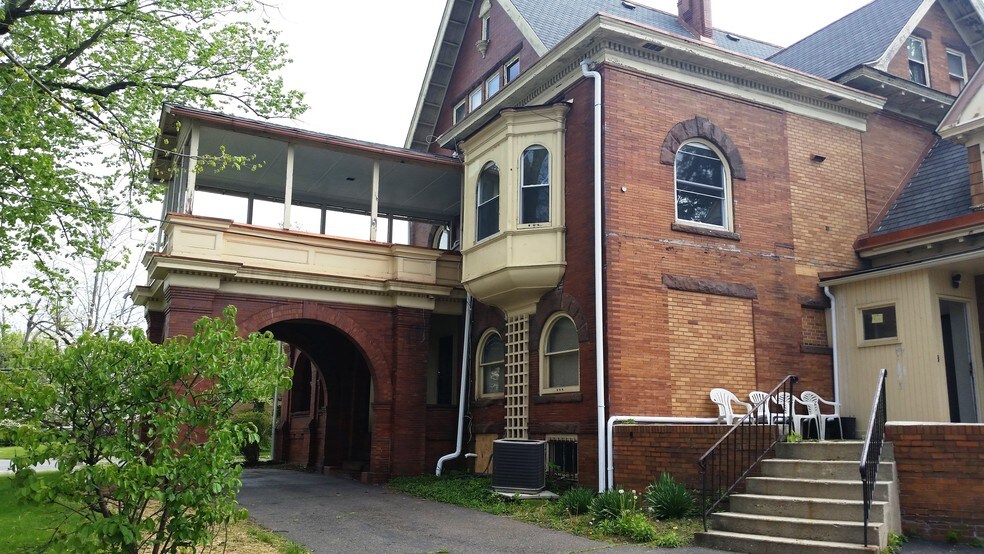 More Photos Of 849 W State St, Trenton Office Residential For Sale
