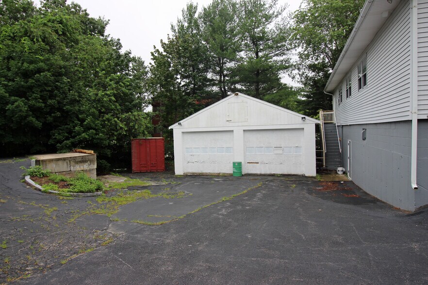 More Photos Of 80-82 Northboro Rd E, Marlborough Office For Sale