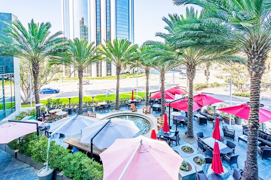 More Photos Of 19200 Von Karman Ave, Irvine Coworking Space