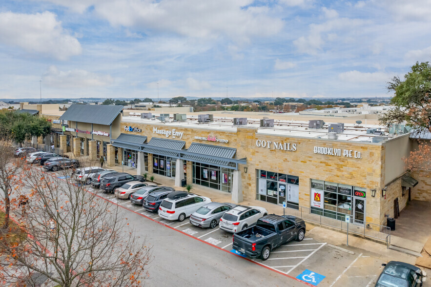 More Photos Of 900 Interstate 35, Austin Unknown For Lease