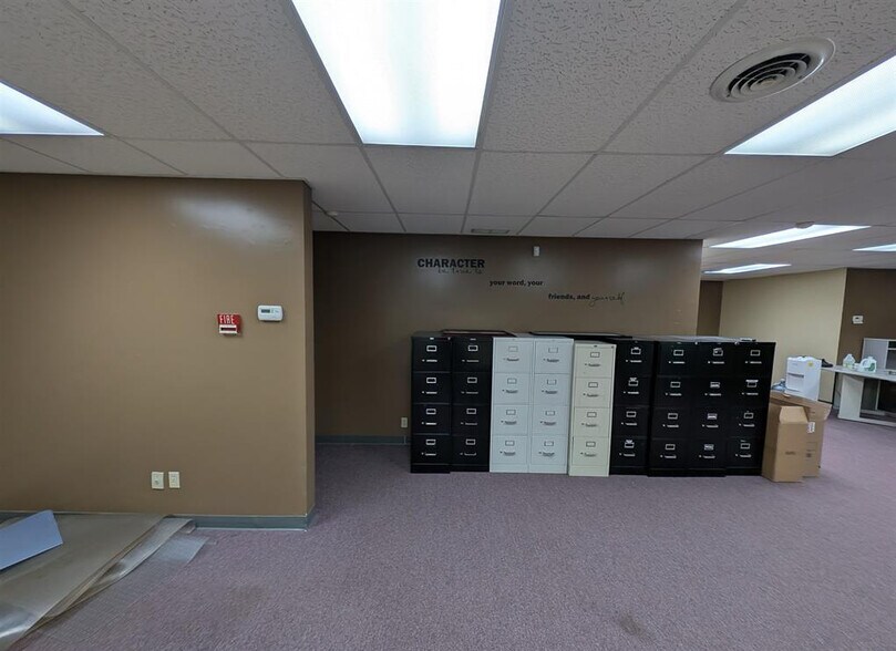 More Photos Of 7501 N University St, Peoria General Retail For Lease