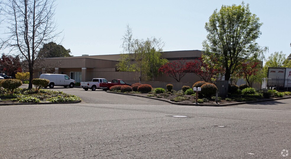Primary Photo Of 334 Ohair Ct, Santa Rosa Warehouse For Lease